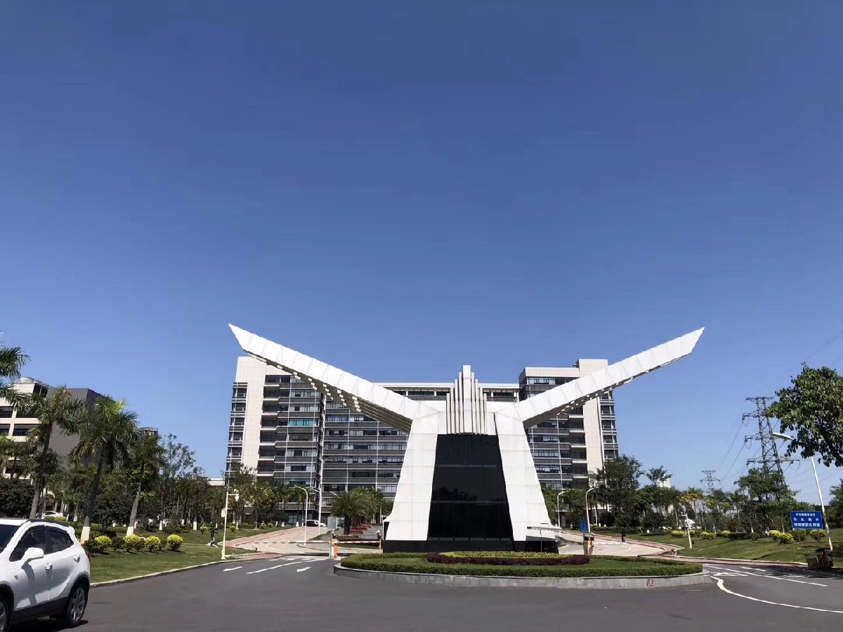華南新材料創(chuàng)新園籃球場